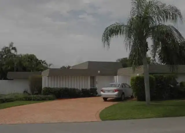 Property at 5708 Mulberry Dr, Tamarac, FL, 33319, 4 beds, 4 baths, [object Object]