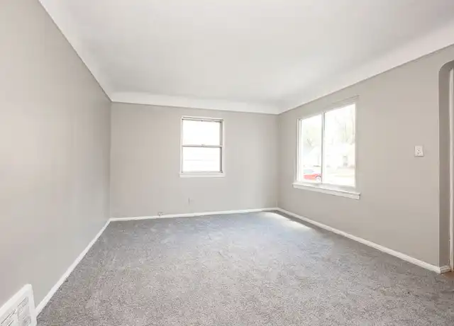 Property at 5482 Oakwood Ave, Maple Heights, OH, 44137, 3 beds, 1 bath, [object Object]