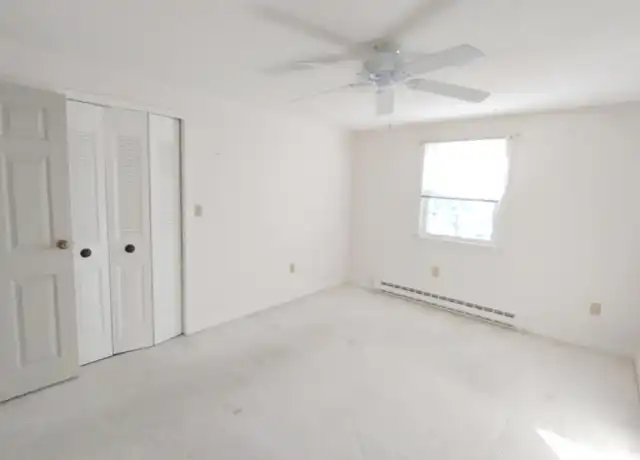 Property at 1431 Iyannough Rd Unit 8U, Hyannis, MA, 02601, 1 bed, 1 bath, [object Object]