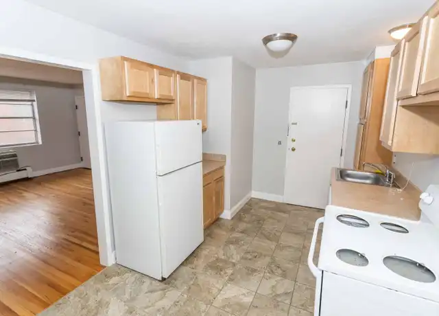 Property at 378 Park Rd, West Hartford, CT, 06119, 1 bed, 1 bath, [object Object]