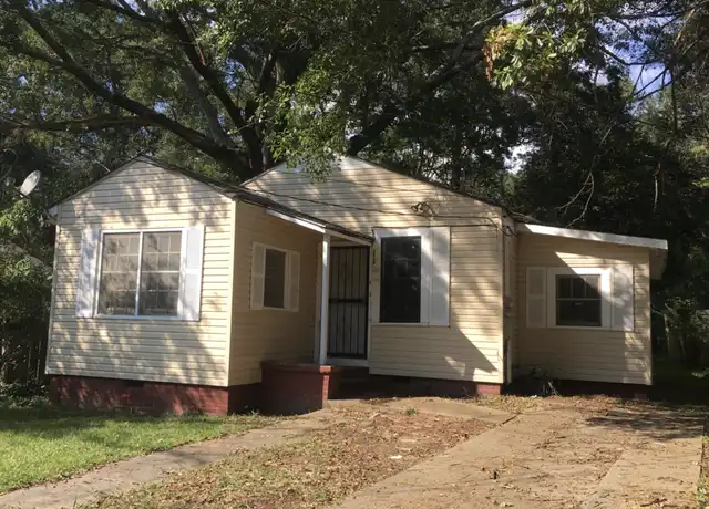 Property at 1818 Saint Charles St, Jackson, MS, 39209, 3 beds, 1 bath, [object Object]