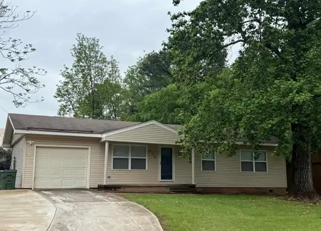 Property at 2716 Oakwood Rd NW, Huntsville, AL, 35810, 3 beds, 1.5 baths, [object Object]
