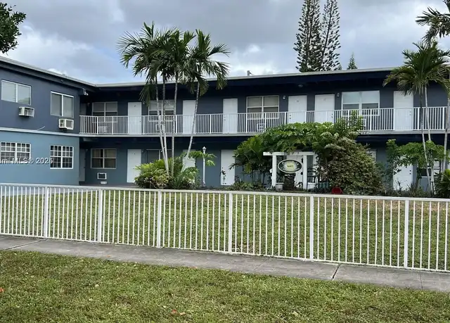 Property at 16851 NE 21st Ave #4, North Miami Beach, FL, 33162, 1 bed, 1 bath, [object Object]