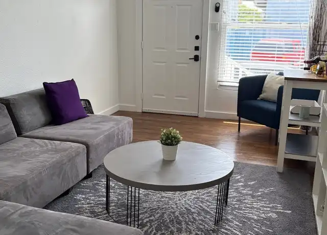 Property at 415 Fairview St Unit 3, Houston, TX, 77006, 1 bed, 1 bath, [object Object]