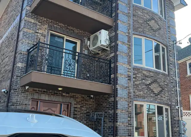 Property at 134-22 Booth Memorial Ave Unit 2nd Fl, Flushing, NY, 11355, 3 beds, 3 baths, [object Object]