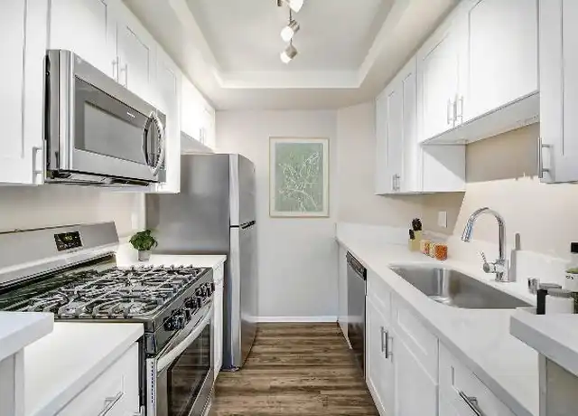 Property at 1807 N Las Palmas Ave, Los Angeles, CA, 90028, 1 bed, 1 bath, [object Object]