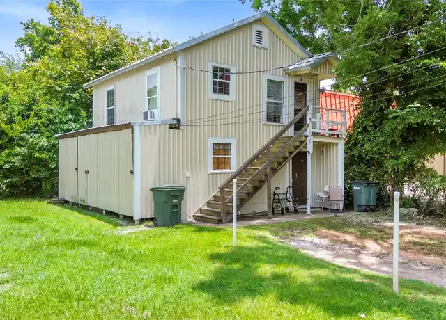 Property at 1518 16th St Unit A, Huntsville, TX, 77340, 1 bed, 1 bath, [object Object]