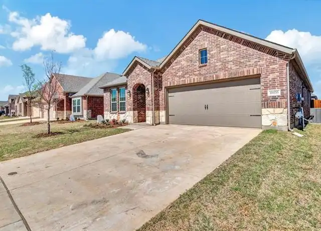 Property at 10233 Fountain Gate St, Aubrey, TX, 76227, 4 beds, 2 baths, [object Object]
