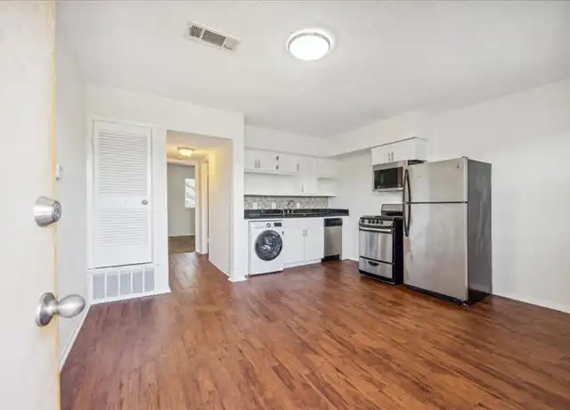 Property at 2401 Manor Rd Unit 232A, Austin, TX, 78722, 1 bed, 1 bath, [object Object]