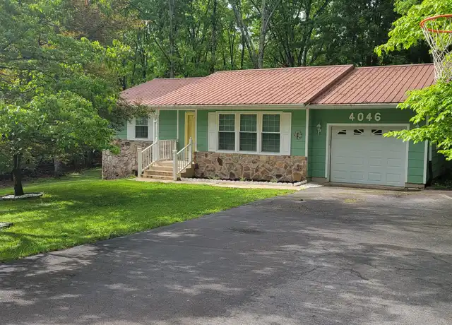 Property at 4046 Sioux Rd, Crossville, TN, 38572, 2 beds, 2 baths, [object Object]