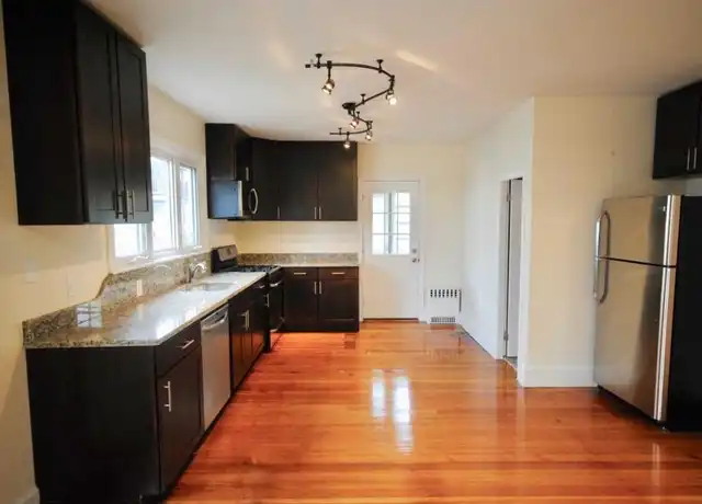 Property at 17 Taylor St, Medford, MA, 02155, 4 beds, 2 baths, [object Object]