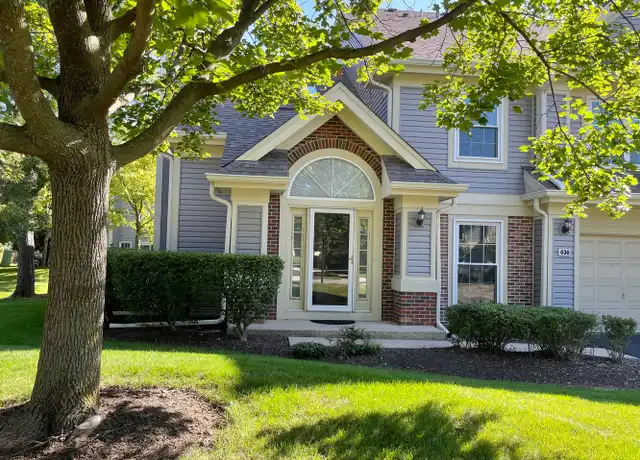 Property at 636 Stone Brook Ct, Elk Grove Village, IL, 60007, 2 beds, 1.5 baths, [object Object]