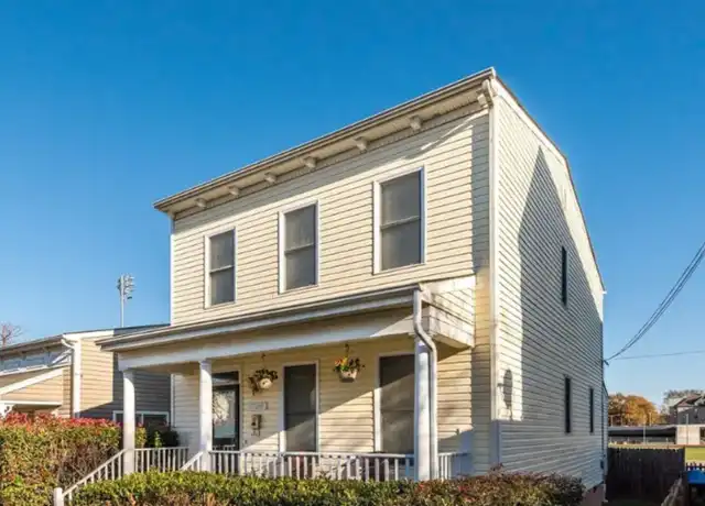 Property at 1706 Moore St, Richmond, VA, 23220, 5 beds, 3 baths, [object Object]