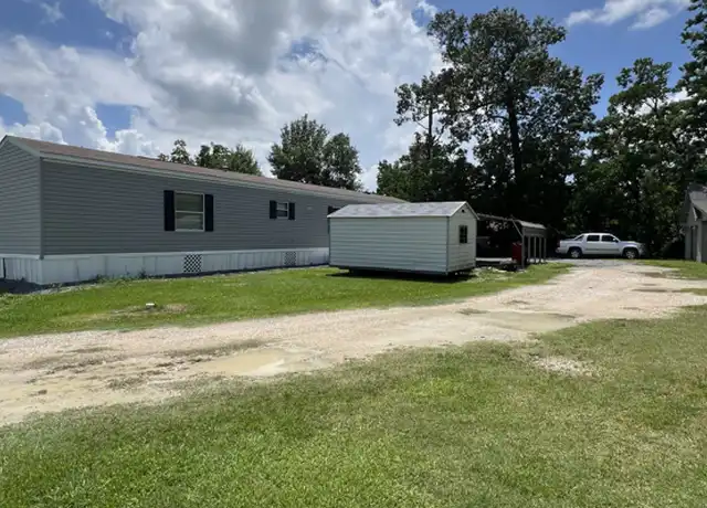 Property at 41138 Wendy Dr, Prairieville, LA, 70769, 4 beds, 2 baths, [object Object]