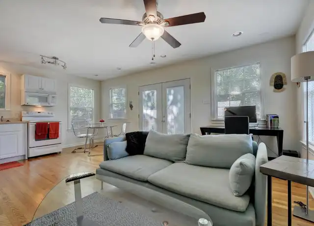 Property at 4108 Sinclair Ave Unit B, Austin, TX, 78756, 1 bed, 1 bath, [object Object]