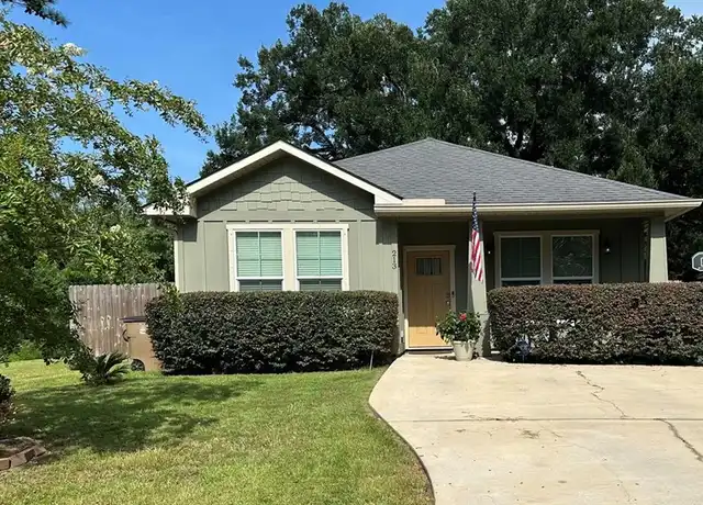 Property at 213 Seminole St, Mobile, AL, 36606, 3 beds, 2 baths, [object Object]