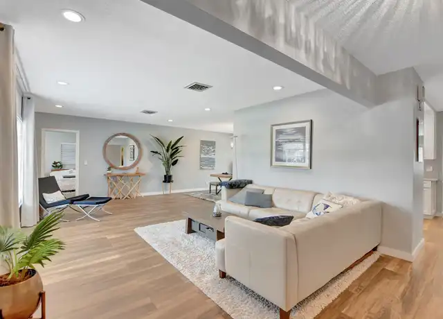 Property at 510 Silver Ln, Boca Raton, FL, 33432, 3 beds, 2 baths, [object Object]