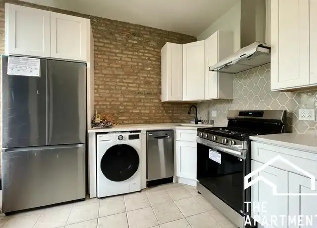 Property at 2842 W Augusta Blvd, Chicago, IL, 60622, 2 beds, 1 bath, [object Object]