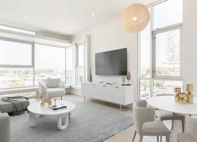 Property at 12770 Caswell Ave Unit 203, Los Angeles, CA, 90066, 1 bed, 1 bath, [object Object]