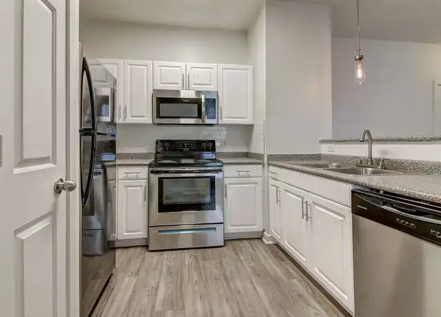 Property at 1420 Annunciation St, New Orleans, LA, 70130, 1-3 bed, 1-2 bath, [object Object]