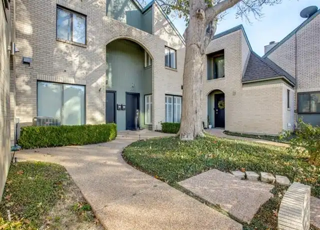 Property at 2635 McCart Ave, Fort Worth, TX, 76110, 2 beds, 2.5 baths, [object Object]