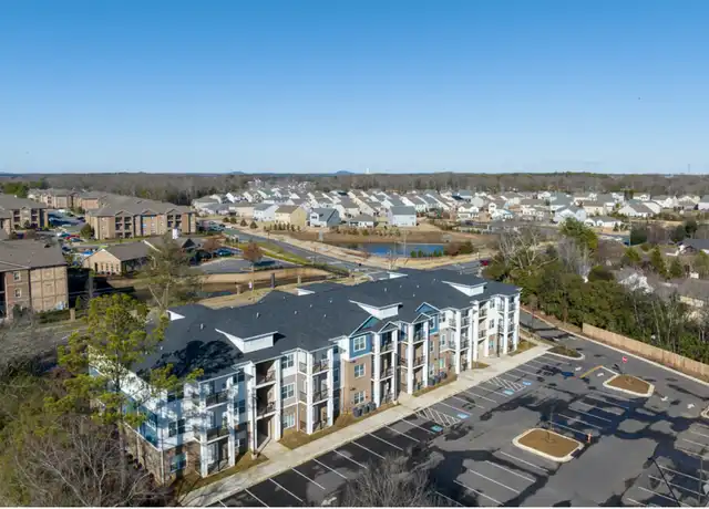 Property at 10615 Steele Creek Rd Unit 107, Charlotte, NC, 28273, 1 bed, 1 bath, [object Object]