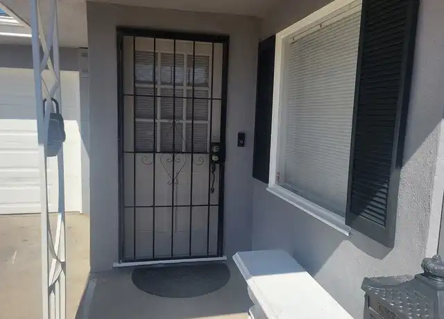 Property at 208 La Plz Unit PLAZA92805, Anaheim, CA, 92805, 1 bed, 1 bath, [object Object]