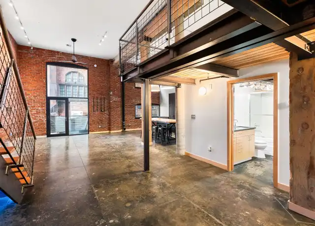 Property at 1016 W Railroad Aly Unit 1, Spokane, WA, 99201, 1 bed, 2 baths, [object Object]