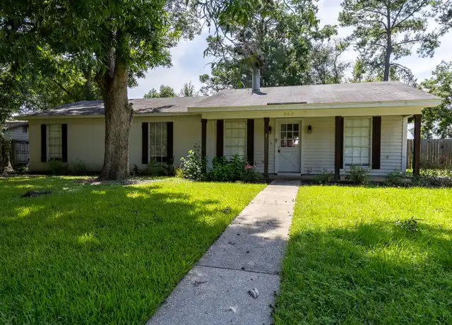 Property at 203 Patrician St, Fairhope, AL, 36532, 3 beds, 2 baths, [object Object]