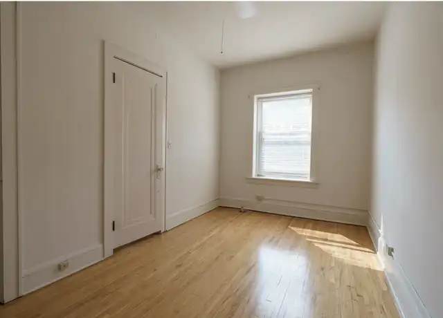 Property at 2400 Harriet Ave Unit 204, Minneapolis, MN, 55405, 2 beds, 1 bath, [object Object]