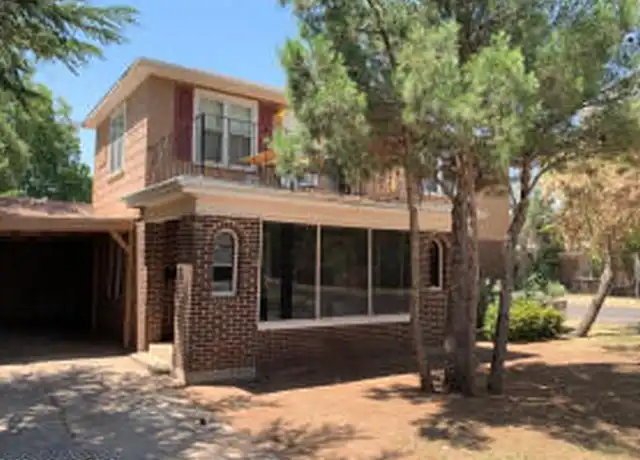 Property at 2629 22nd St, Lubbock, TX, 79410, 5 beds, 2 baths, [object Object]