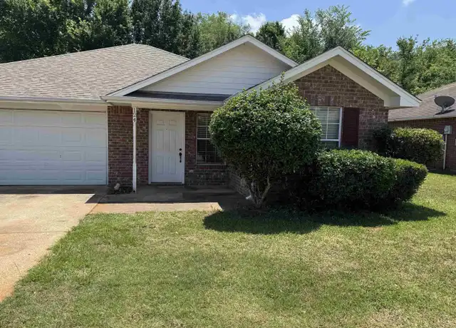 Property at 124 Valley View Ln, Jacksonville, TX, 75766, 3 beds, 2 baths, [object Object]