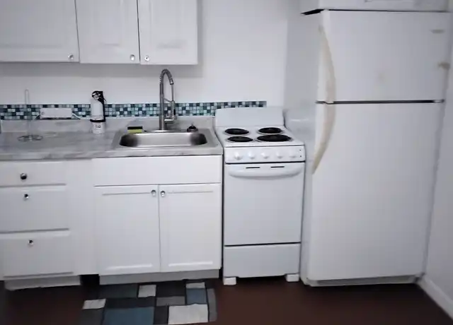 Property at 118 SW Fairway Ave, Port Saint Lucie, FL, 34983, 1 bed, 1 bath, [object Object]
