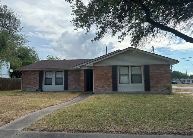 Property at 1502 Cheyenne St, Portland, TX, 78374, 3 beds, 2 baths, [object Object]
