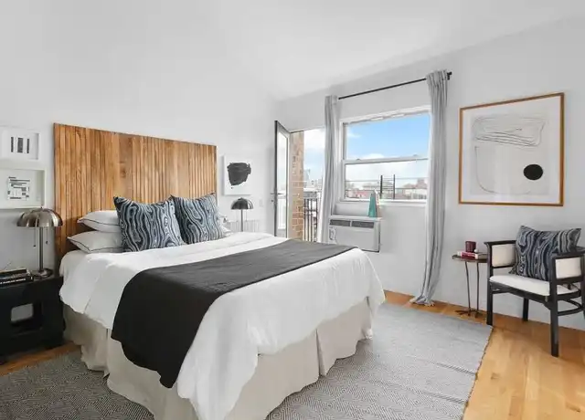 Property at 211 Thompson St, New York, NY, 10012, 2 beds, 1 bath, [object Object]