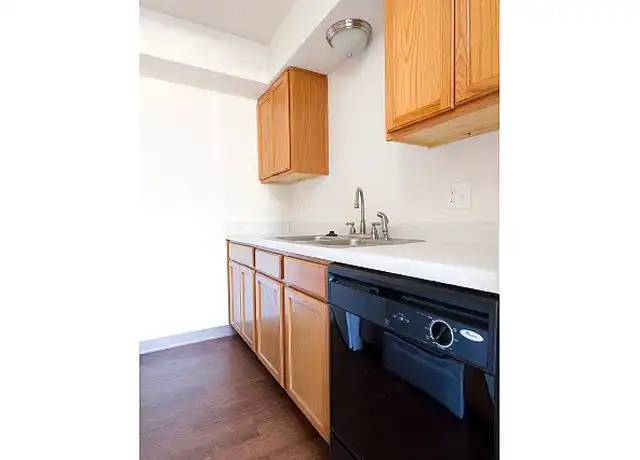 Property at Southwinds Apartments - 821 South Ave, Springfield, MO, 65806, 1-2 bed, 1-2 bath, [object Object]