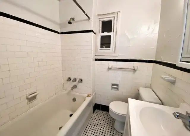 Property at 1914 Murray Ave Unit 29, Pittsburgh, PA, 15217, 1 bed, 1 bath, [object Object]