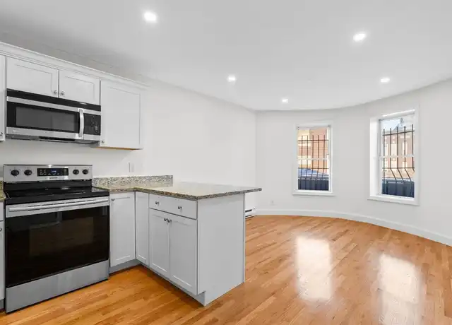 Property at 754 Huntington Ave Unit 3, Boston, MA, 02115, 2 beds, 1 bath, [object Object]