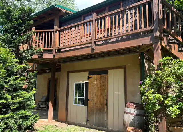 Property at 16 Lindsey Rd, Asheville, NC, 28805, 1 bed, 1 bath, [object Object]