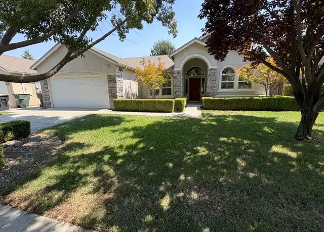 Property at 138 N Lindsay St, Visalia, CA, 93291, 4 beds, 2 baths, [object Object]