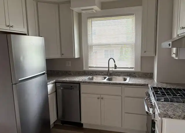 Property at 233 North Ave #2, Highwood, IL, 60040, 2 beds, 1 bath, [object Object]