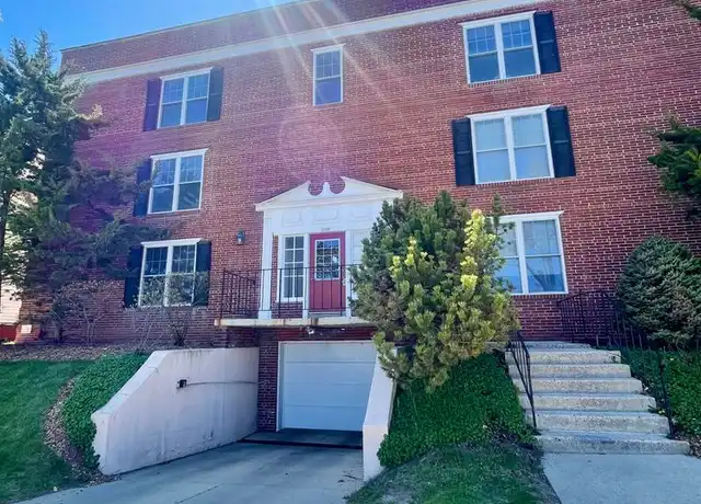 Property at 2443 N Murray Ave Unit 104, Milwaukee, WI, 53211, 1 bed, 1 bath, [object Object]