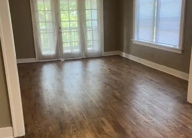 Property at 630 SW Taylor St, Topeka, KS, 66603, 2 beds, 1 bath, [object Object]