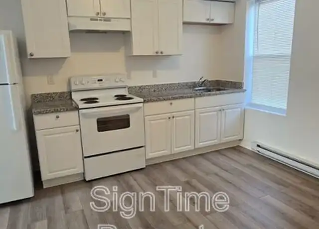 Property at 187 Berkson Ave, Hagerstown, MD, 21740, 2 beds, 1 bath, [object Object]