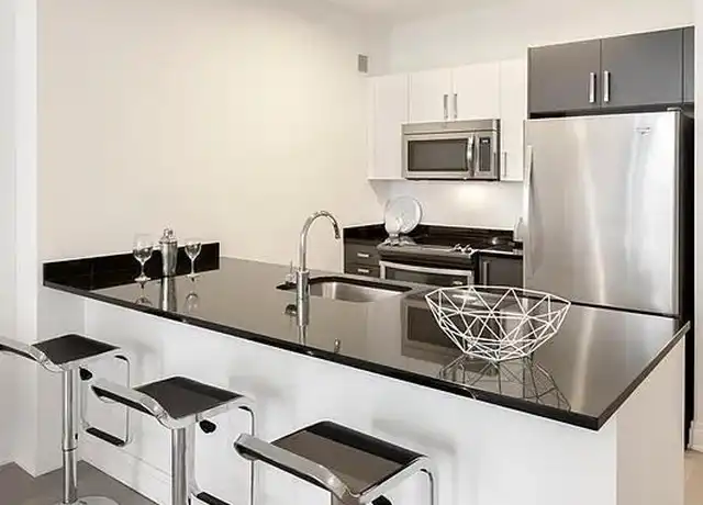 Property at 70 Pine St Unit 811, New York, NY, 10005, 0 beds, 1 bath, [object Object]