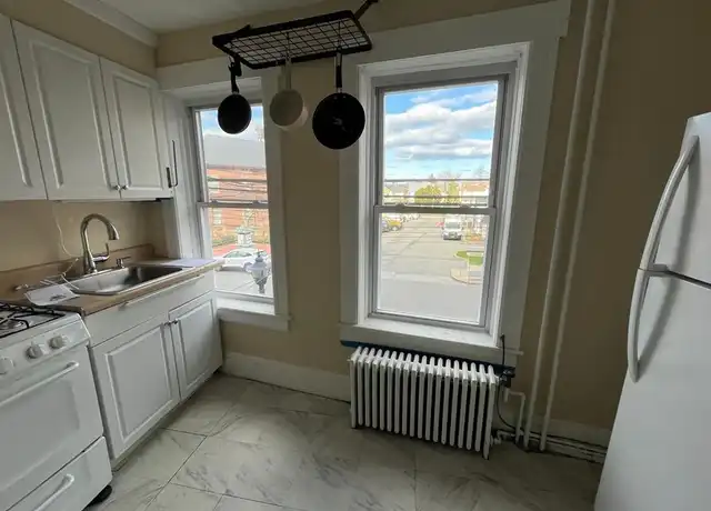 Property at 65 Audrey Ave Unit 200, Oyster Bay, NY, 11771, 1 bed, 1 bath, [object Object]