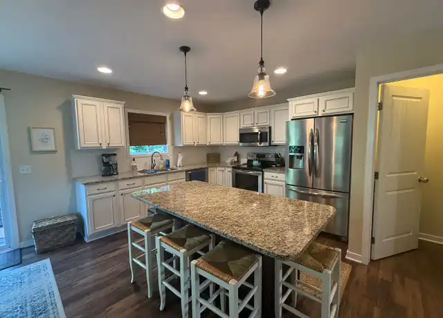 Property at 2975 Thornbury Dr, Holland, MI, 49424, 5 beds, 4 baths, [object Object]