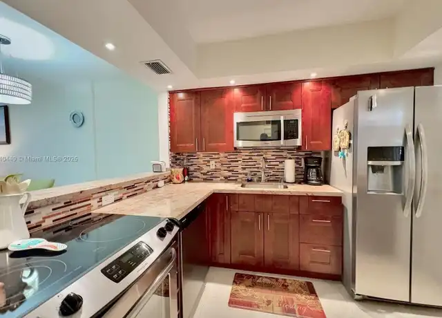 Property at 1333 E Hallandale Beach Blvd #106, Hallandale Beach, FL, 33009, 1 bed, 1.5 baths, [object Object]