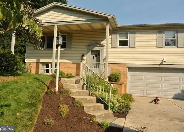 Property at 421 Park Hills Dr, Mechanicsburg, PA, 17055, 3 beds, 3 baths, [object Object]