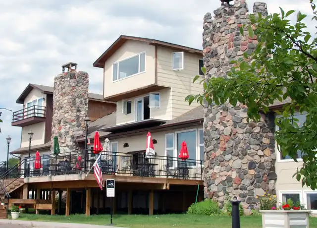 Property at 5135 N Shore Dr Unit 5, Duluth, MN, 55804, 1 bed, 1 bath, [object Object]